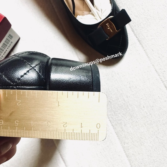 Salvatore Ferragamo Vera Q Signature Bow Quilted Low Block Heel Pumps - Picture 9 of 11